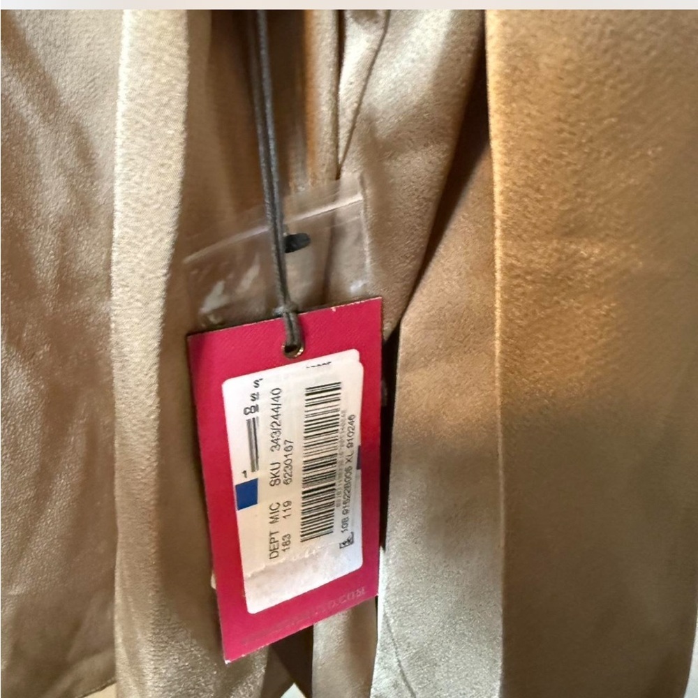 Vince Camuto Metallic Gold Blouse - Picture 4 of 5
